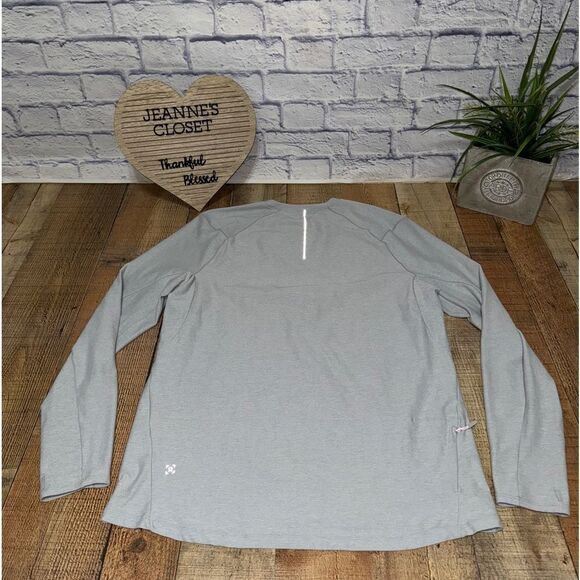 Lululemon Surge Warm Long Sleeve
Heathered Sea Salt (First Release) - Picture 1 of 12